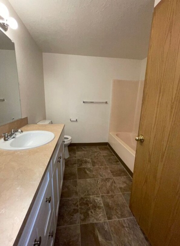 Stafford Square Apartments, Salem, OR 97301 - photo 2