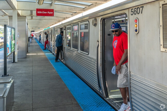Residents can hop on the Red Line at 79th Street to head downtown from West Chatham.