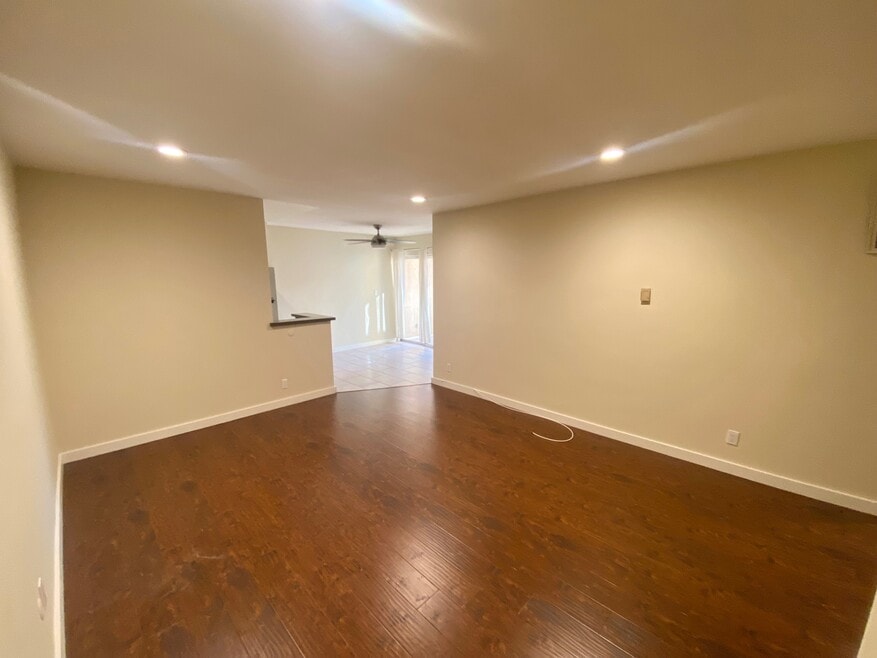 1533 Hi Point St, Los Angeles, CA 90035 - photo 1