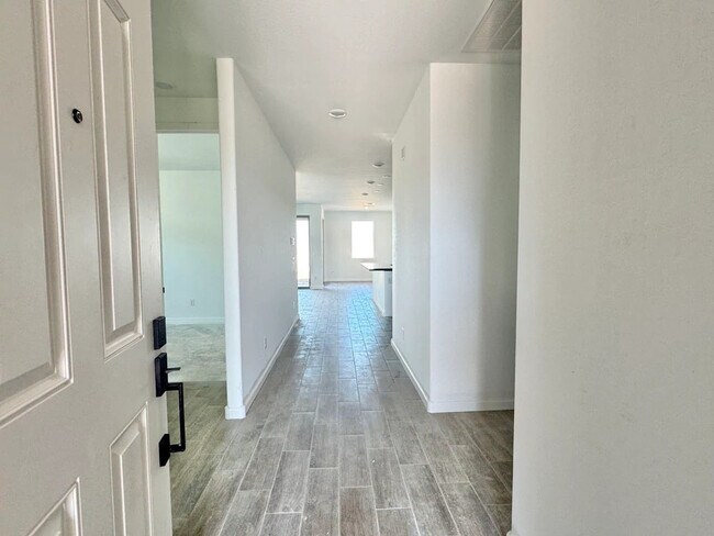 15732 W Camden Ave, Waddell, AZ 85355 - photo 7