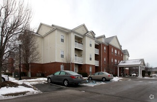 35 Rosewalk Cir, Carmel, IN 46032