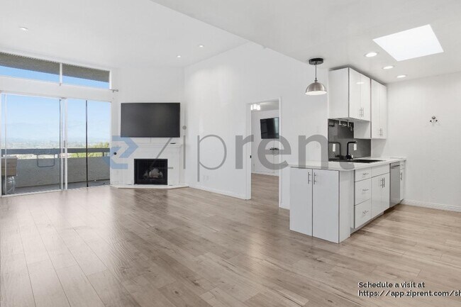 4295 Vía Arbolada, Los Angeles, CA 90042 - photo 6