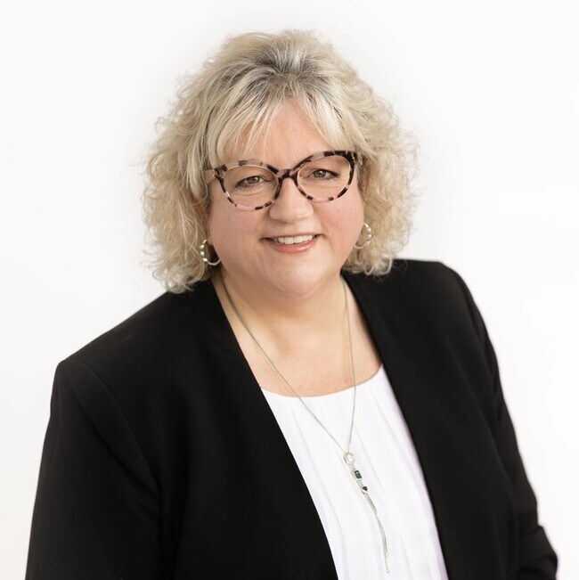 Diane Q McHugh