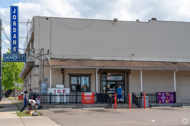 Erie residents can grab last minute pantry items from Jordan’s Market.