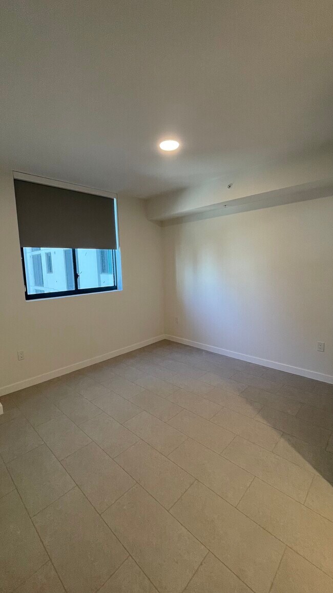 341 SW 18th Rd unit B3, Miami, FL 33129 - photo 2