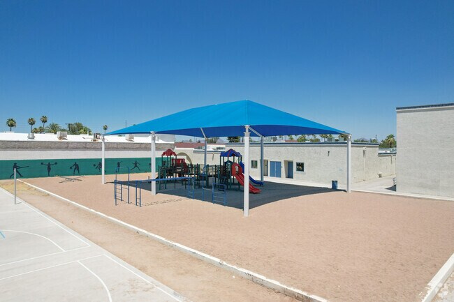 Maie Bartlett Heard School in central Phoenix offers a shaded playground for its students.