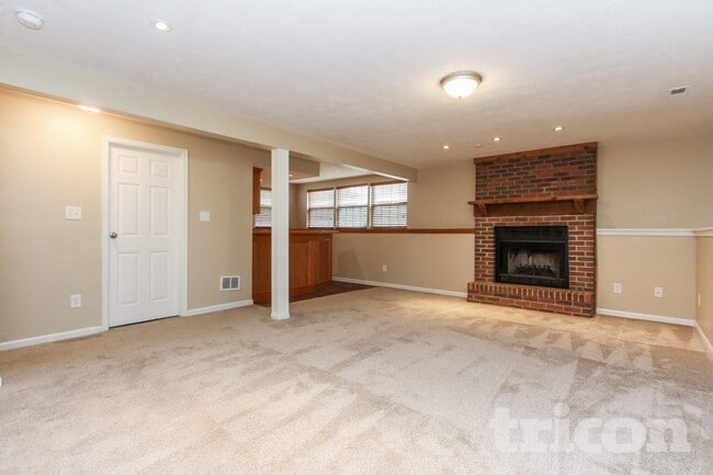 7943 Cardinal Cove W, Indianapolis, IN 46256 - photo 5