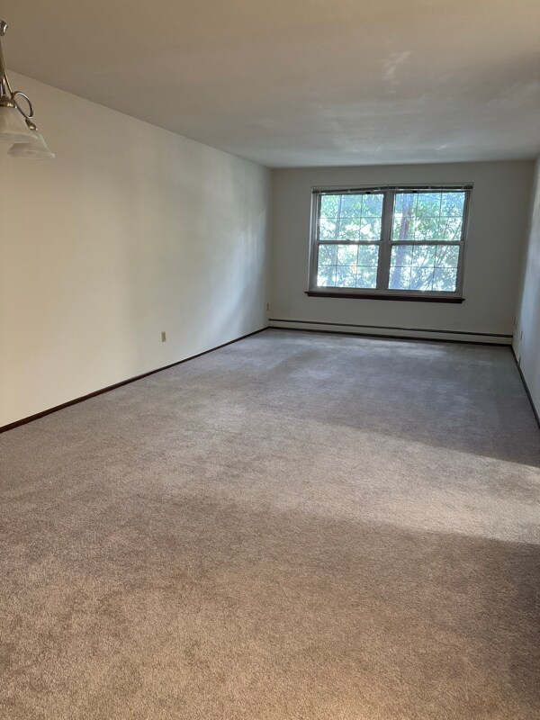 4333 N Oakland Ave Unit 116, Shorewood, WI 53211
