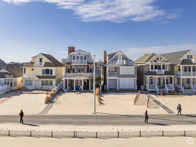 Ocean front homes along the boardwalk in manasquan