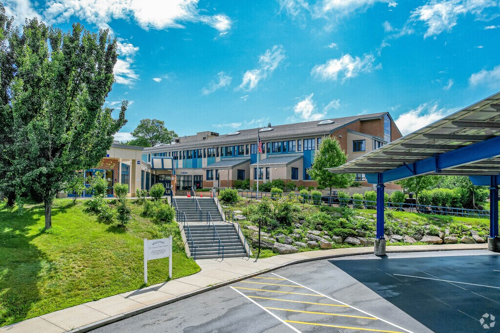 Welcome to the Carlisle School in Carlisle, MA.