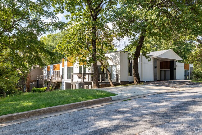 Contemporary homes are additional options for home buyers in Southridge Estates.