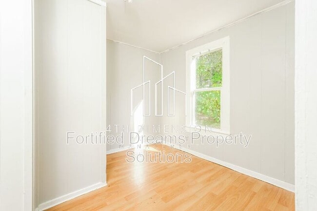 2009 Row St, Winston Salem, NC 27105 - photo 2