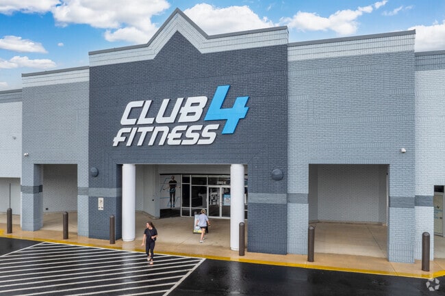 Club for fitness is the place to work out in the D'lberville area.