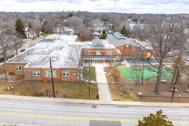 West Annapolis Elementary School in Annapolis helps students foster a love for knowledge.