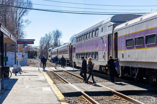 Weston residents can catch the MBTA Commuter Rail at the Kendal Green station.