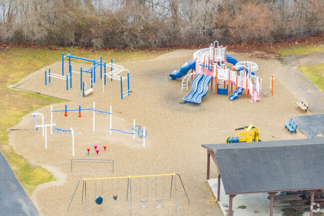 Helmsburg Elementary School