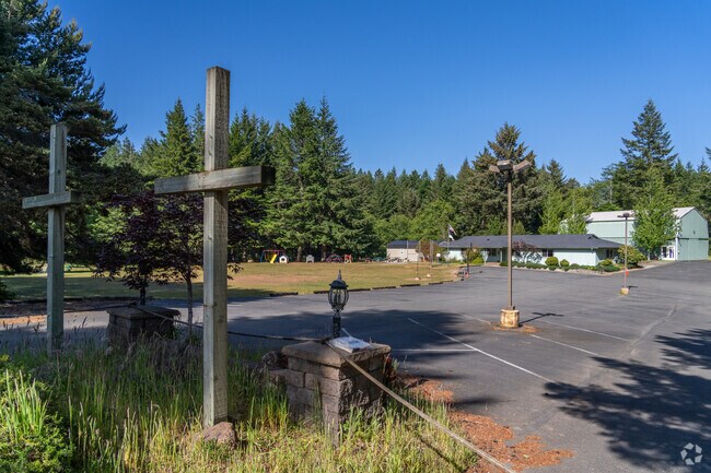 Brookings Harbor Christian School has an excellent academic program for residents of Brookings.