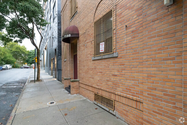 Bronx Manhattan SDA School in The Bronx has a high success rate.