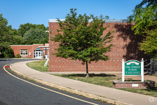 Oak Street Elementary School