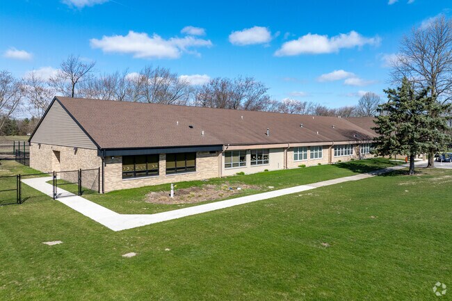 Aquinas Catholic Community School
Private Pre-K, Elementary & Middle School.