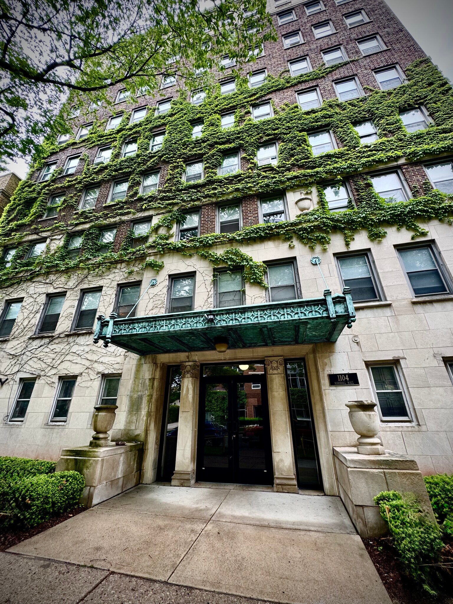 Marshall Hall Apartments