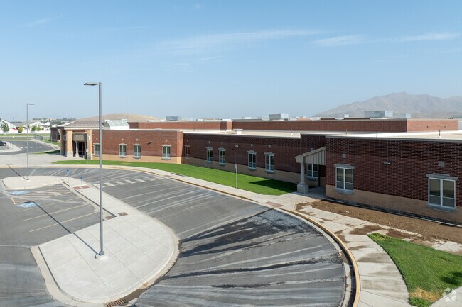 Apple Valley Elementary School is located in the Santaquin neighborhood.