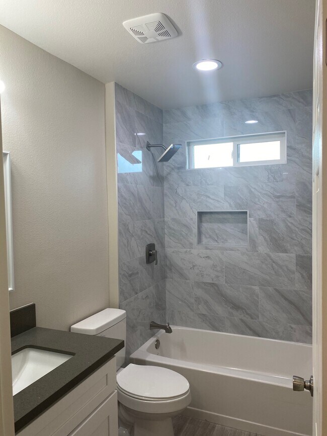 14713 Walters St, Eastvale, CA 92880 - photo 5