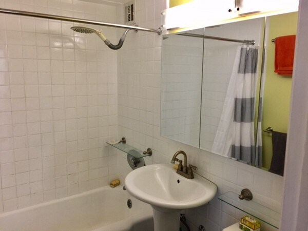 112 Pinckney St unit 111, Boston, MA 02114 - photo 2