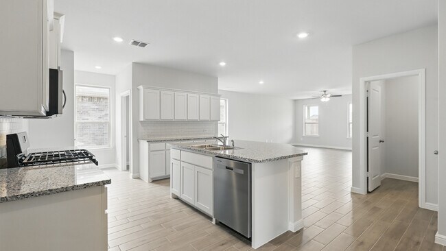 105 Bermuda Place, Boyd, TX 76023 - photo 6