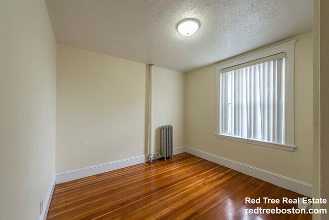 524 Cambridge St unit 3, Allston, MA 02134 - photo 3