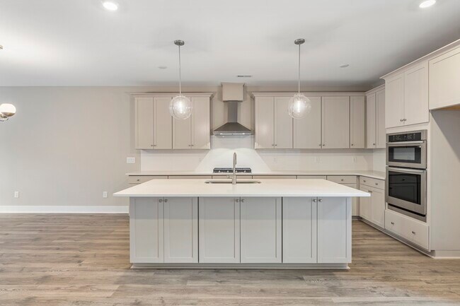 303 Breakwater Ln unit 36482646, Seneca, SC 29678 - photo 7