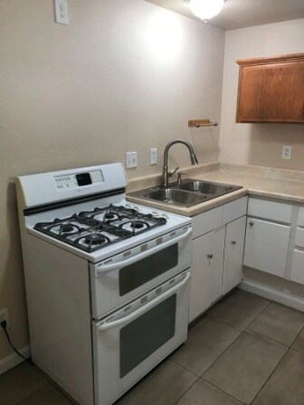 1055 Tishlini Ln unit 2, Templeton, CA 93465 - photo 7