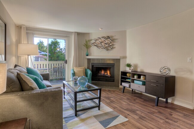 Newport Crossing, Newcastle, WA 98059 - photo 7