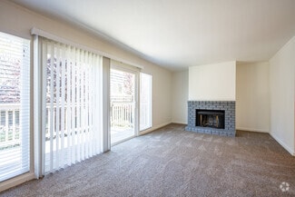 725 W College Ave, Santa Rosa, CA 95401