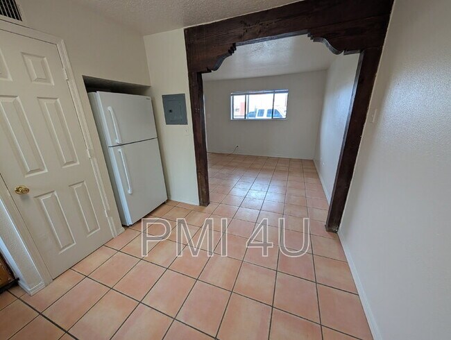 118 S Main St unit 3, Belen, NM 87002 - photo 5