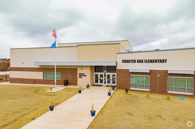 Charter Oak Elementary provides education in the Edmond area.