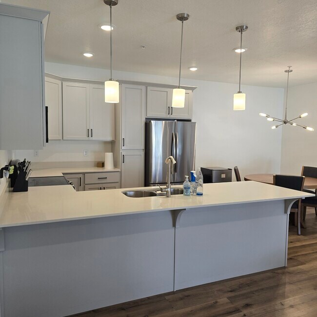 2342 E 830 S unit 26, Spanish Fork, UT 84660 - photo 5