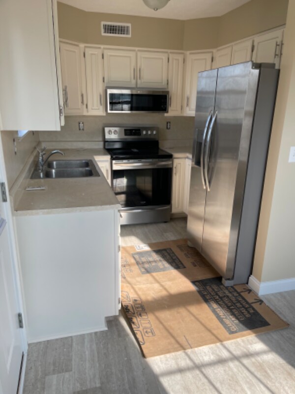 391 N 1st St Unit 2, New haven, KY 40051