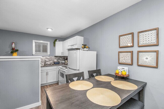 7813 Detroit St unit ID1257726P, Houston, TX 77017 - photo 5