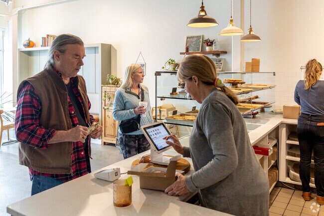 Penny and Pearl's Bake Shop offers many different confections in Bellewood.