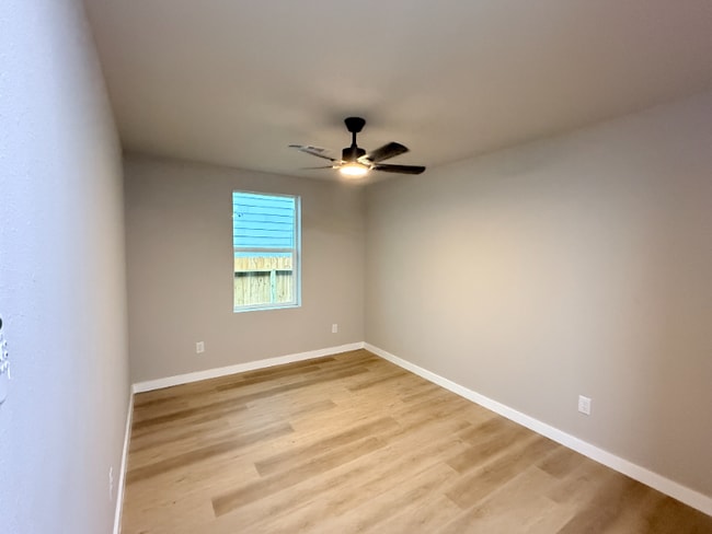 1519 Mckee St unit 1, Houston, TX 77009 - photo 3