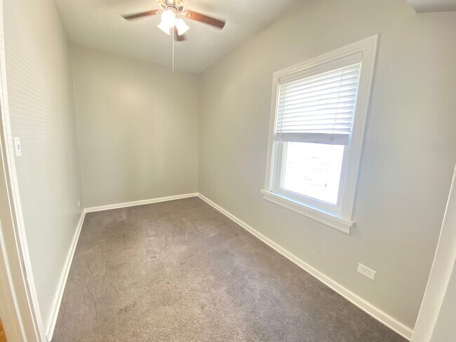 2838 N Drake Ave unit 1., Chicago, IL 60618 - photo 6