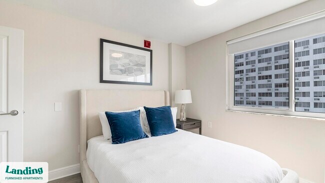 305 Dr M L K Jr St S unit 646, Saint Petersburg, FL 33705 - photo 7