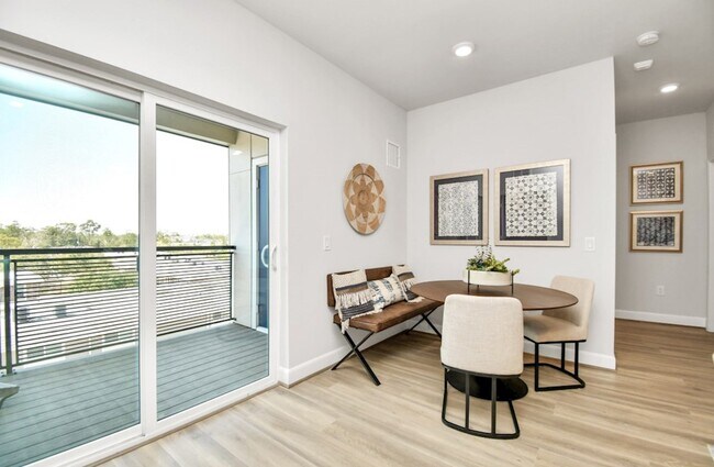 Gatherings at Westview unit 3404, Houston, TX 77055 - photo 5