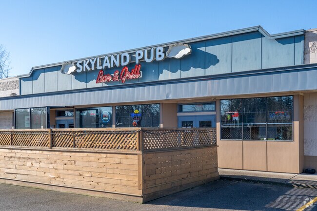 Residents of Sunrise frequently enjoy the Skyland Pub.