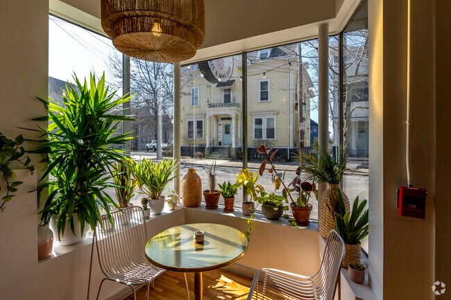 Cozy Nook At Hometown Cafe and Poké Bar