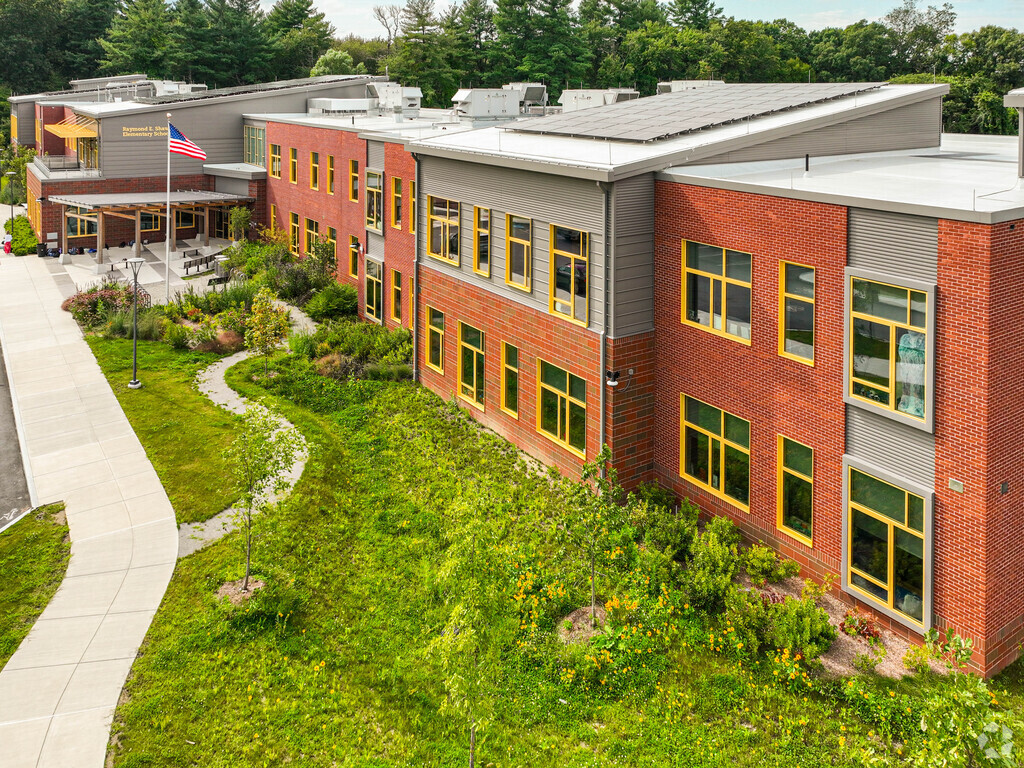 Raymond E. Shaw Elementary is a modernized public school in Old Common.