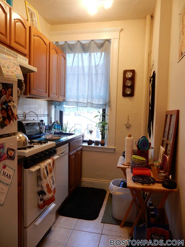 115 St Stephen St Unit 25, Boston, MA 02115