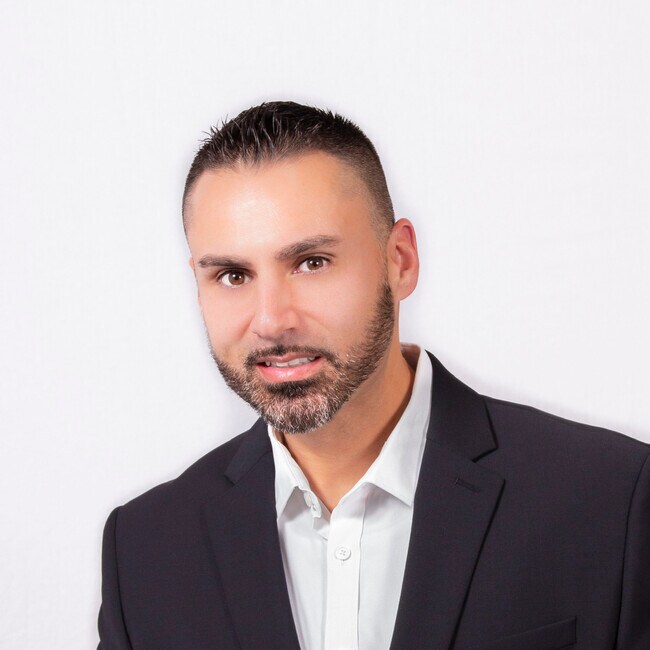 Agent Photo