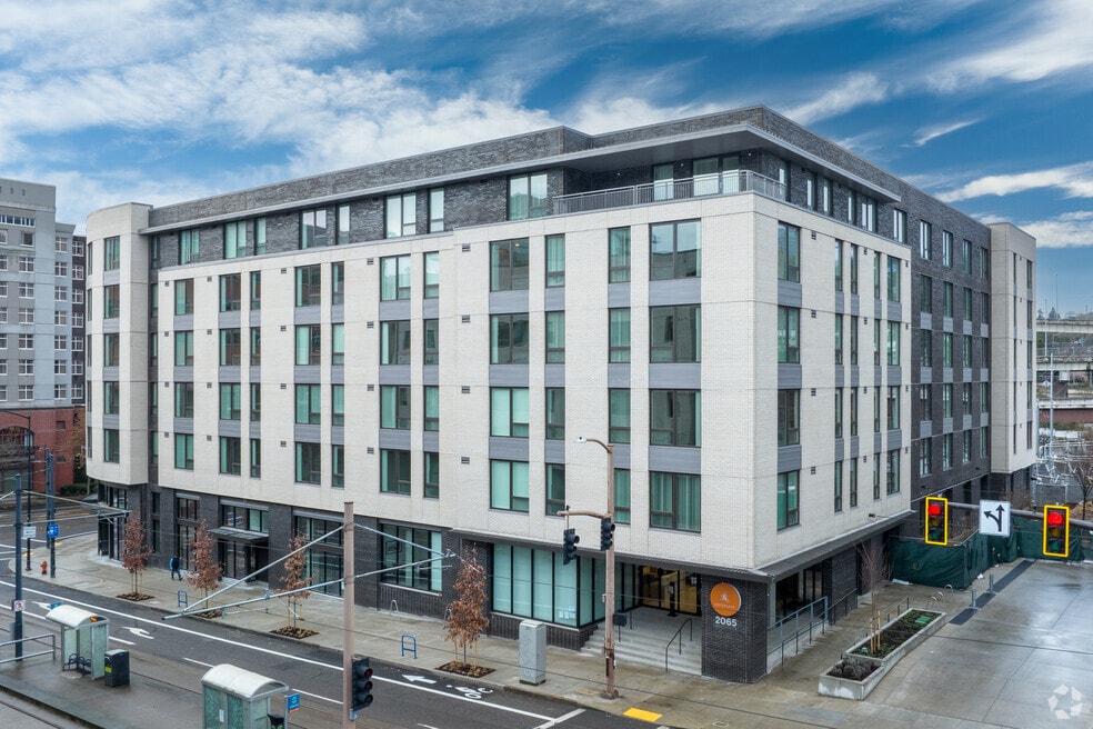 Waterleaf, Portland, OR 97201 - photo 1